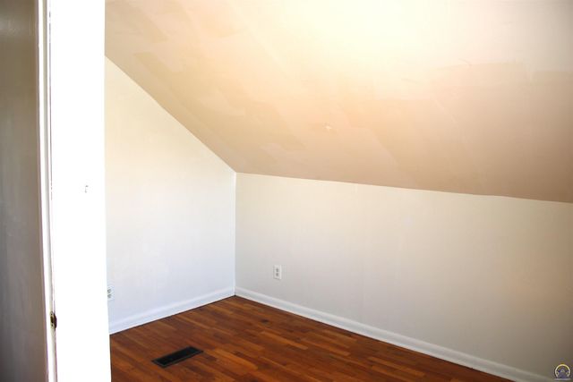 2632-2634 SE Adams St, Topeka, KS 66605