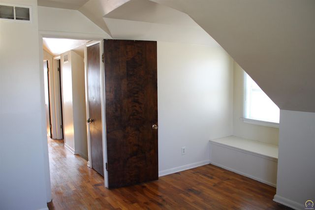 2632-2634 SE Adams St, Topeka, KS 66605