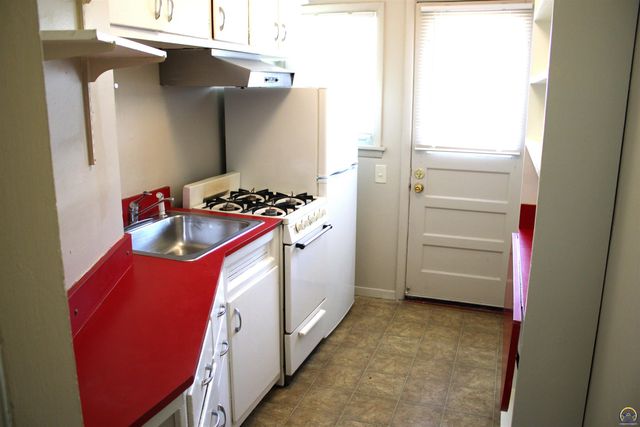 2632-2634 SE Adams St, Topeka, KS 66605