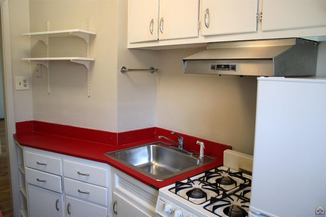 2632-2634 SE Adams St, Topeka, KS 66605