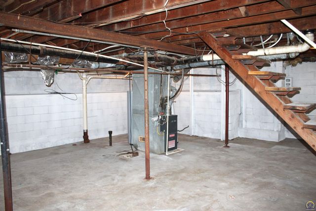 2632-2634 SE Adams St, Topeka, KS 66605