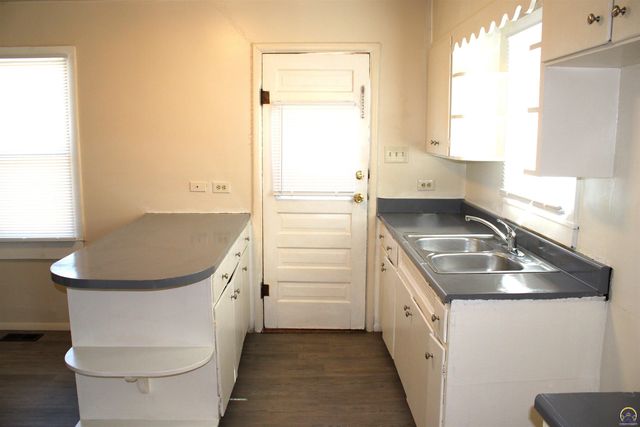 2632-2634 SE Adams St, Topeka, KS 66605