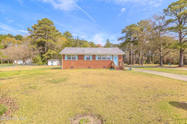 421 E Quinn Street, Beulaville, NC 28518