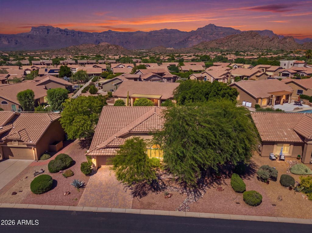8166 E BIRDIE Lane, Gold Canyon, AZ 85118 — exterior
