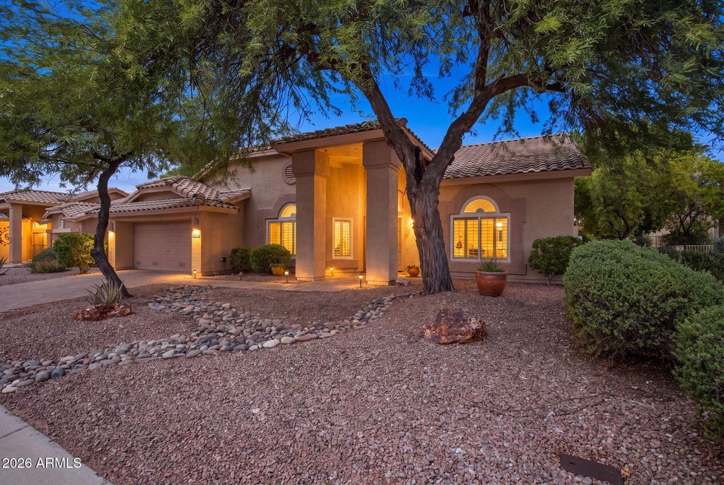 8166 E BIRDIE Lane, Gold Canyon, AZ 85118 — photo 2