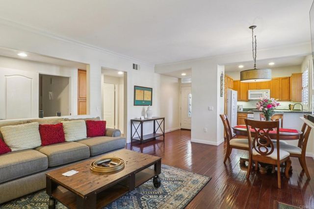 10978 Serafina Lane, San Diego, CA 92128