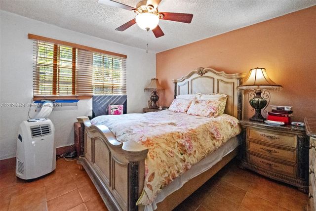 1053 NW 28th St, Miami, FL 33127
