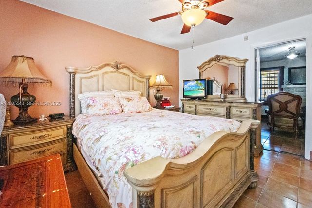 1053 NW 28th St, Miami, FL 33127