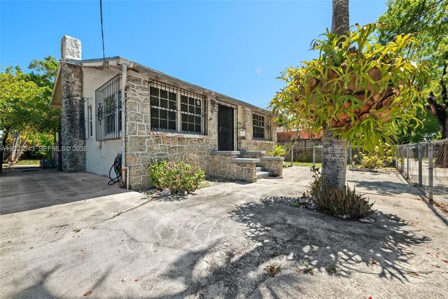 1053 NW 28th St, Miami, FL 33127