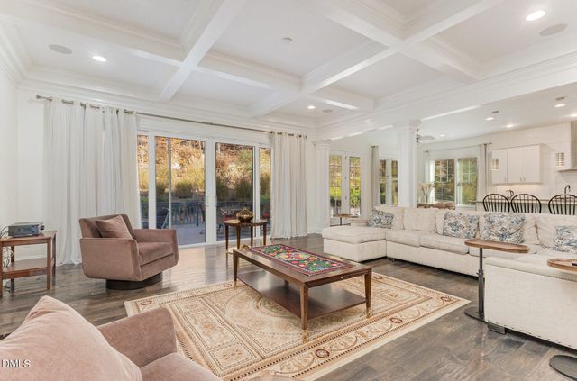 137 Lystra Grant Court, Chapel Hill, NC 27517