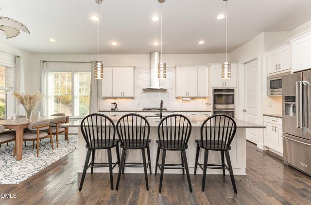 137 Lystra Grant Court, Chapel Hill, NC 27517