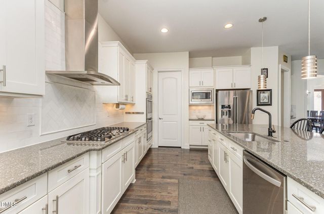 137 Lystra Grant Court, Chapel Hill, NC 27517