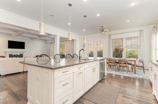 137 Lystra Grant Court, Chapel Hill, NC 27517