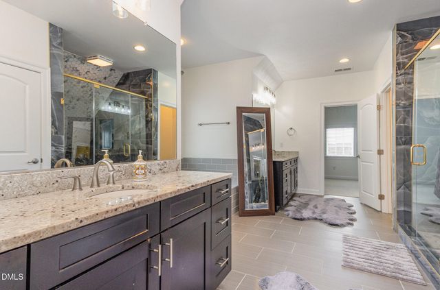 137 Lystra Grant Court, Chapel Hill, NC 27517