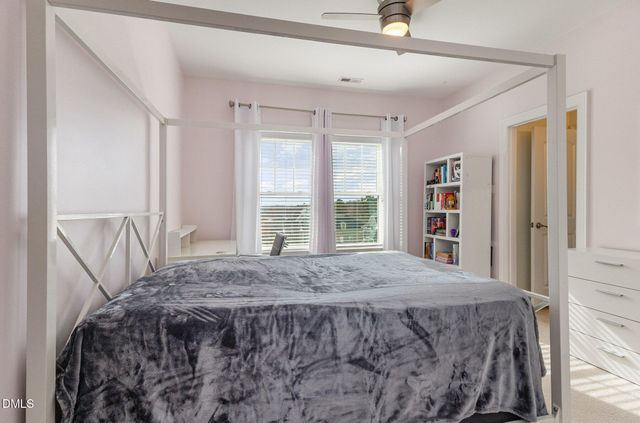 137 Lystra Grant Court, Chapel Hill, NC 27517