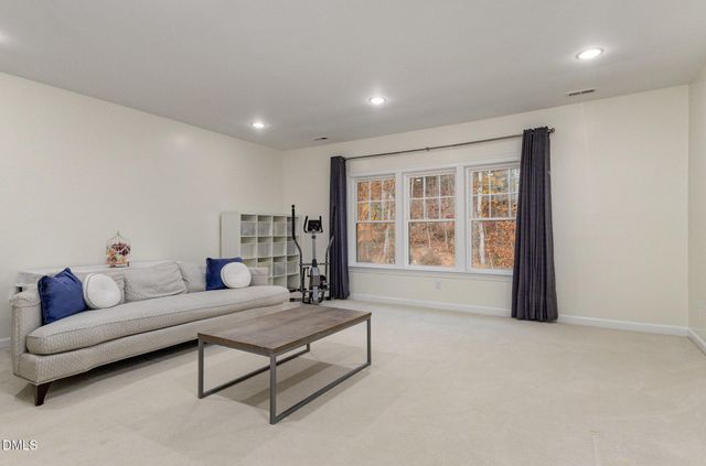 137 Lystra Grant Court, Chapel Hill, NC 27517