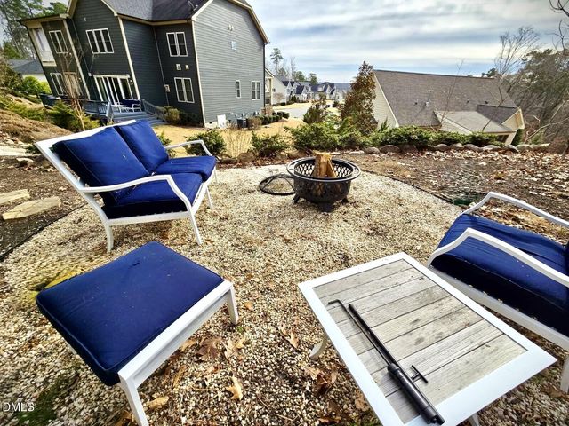 137 Lystra Grant Court, Chapel Hill, NC 27517