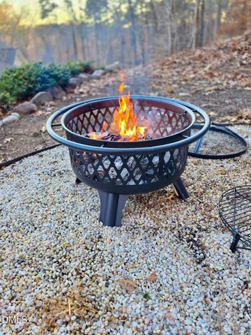 137 Lystra Grant Court, Chapel Hill, NC 27517