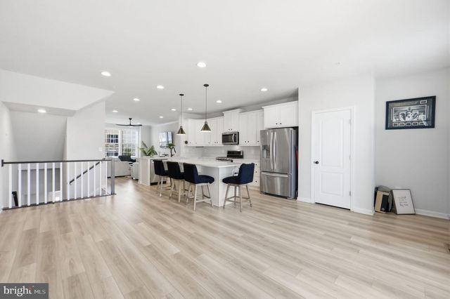 2602 LANHAM HILL CIR, Upper Marlboro, MD 20774