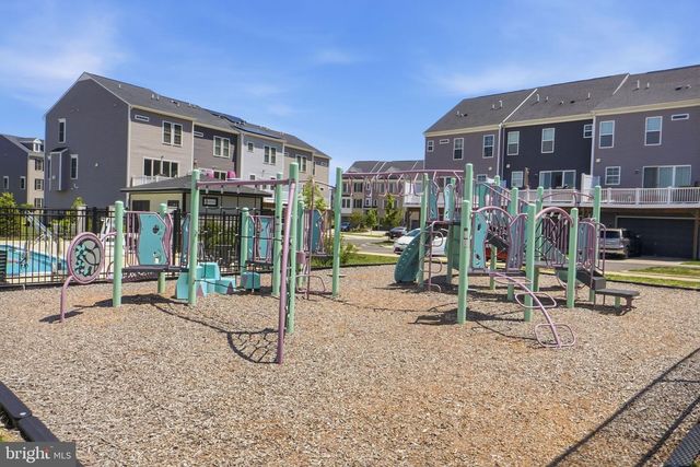2602 LANHAM HILL CIR, Upper Marlboro, MD 20774