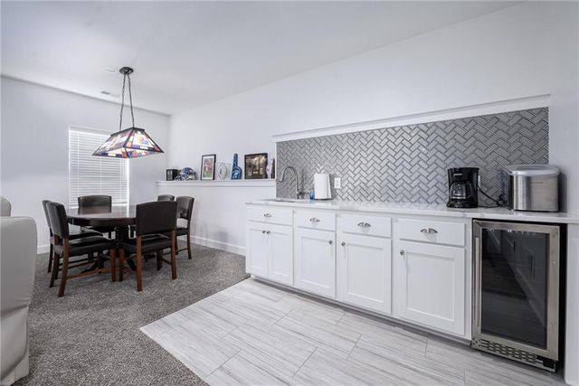 25865 Primrose Lane, Lawrence, KS 66044