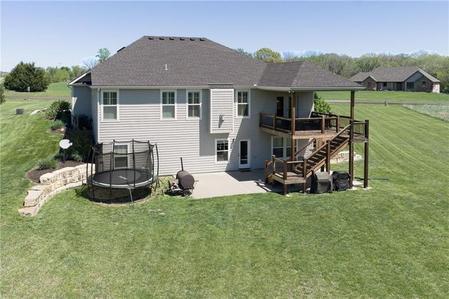25865 Primrose Lane, Lawrence, KS 66044