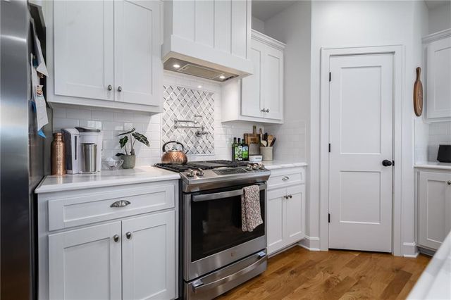 25865 Primrose Lane, Lawrence, KS 66044