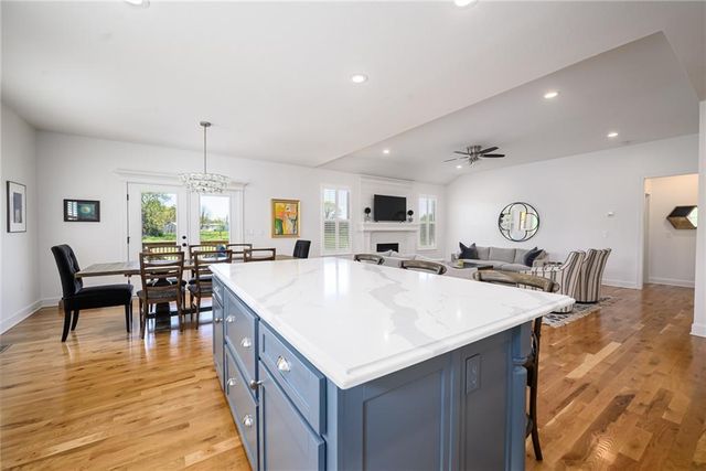 25865 Primrose Lane, Lawrence, KS 66044