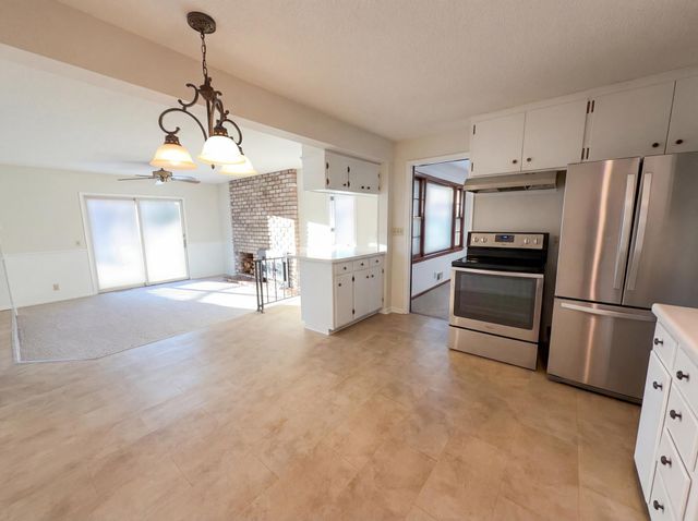 973 Bidwell Street, West Saint Paul, MN 55118