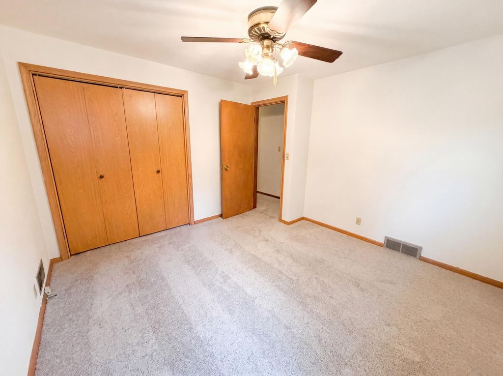 973 Bidwell Street, West Saint Paul, MN 55118 — photo 4