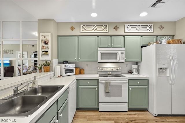 16450 Millstone CIR 205, Fort Myers, FL 33908