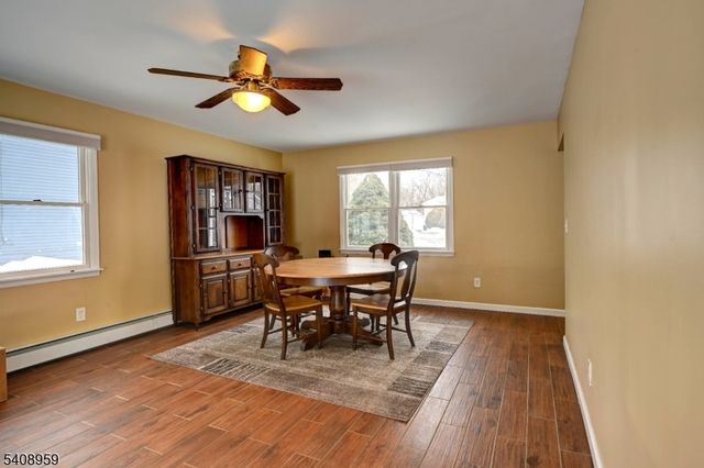 2 Marvin Rd, Pequannock Twp., NJ 07444