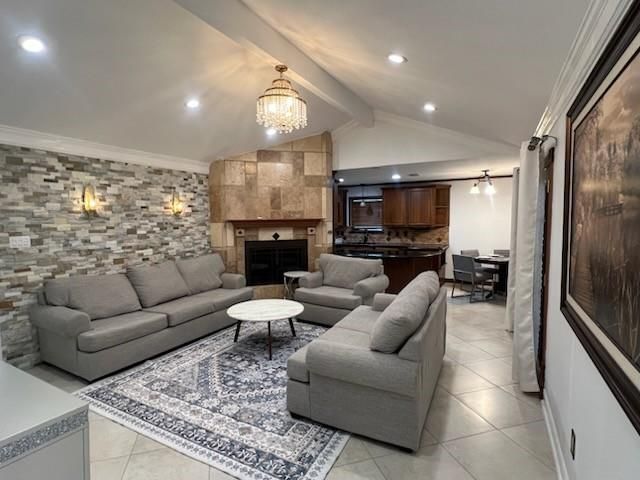 5 Deerfoot Court, The Woodlands, TX 77380