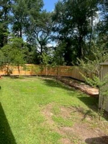 5 Deerfoot Court, The Woodlands, TX 77380