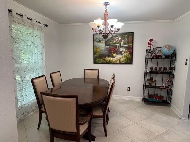 5 Deerfoot Court, The Woodlands, TX 77380