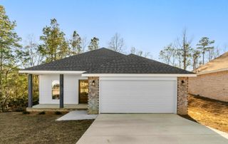 46 S Fairfax Dr., Hattiesburg, MS 39402