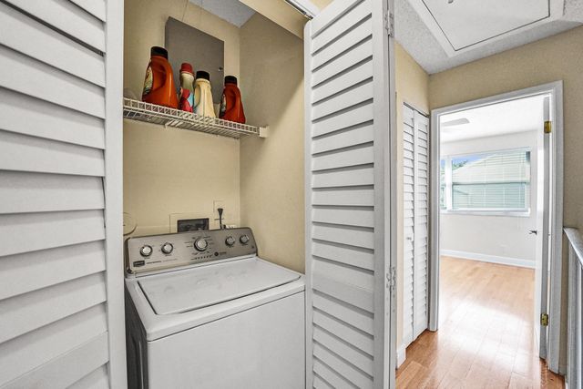2571 NE 15TH Street, Pompano Beach, FL 33062