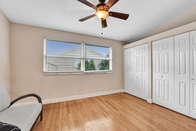 2571 NE 15TH Street, Pompano Beach, FL 33062