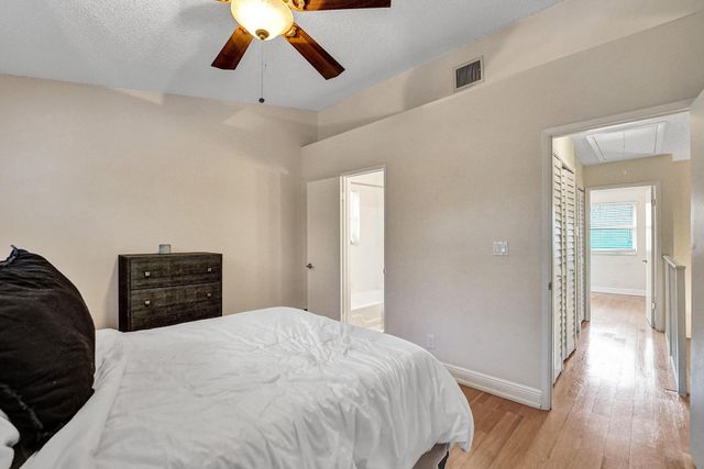 2571 NE 15TH Street, Pompano Beach, FL 33062