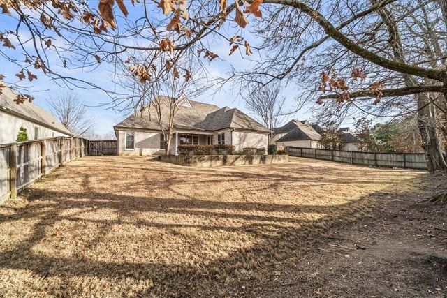 1581 BRACKENSHIRE LN, Collierville, TN 38017
