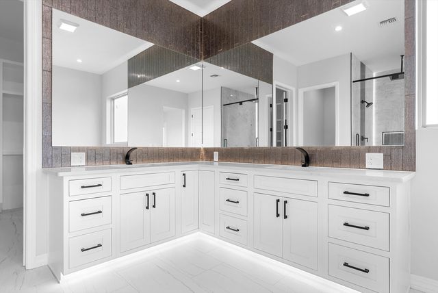 512 2nd Street NE, Rio Rancho, NM 87124