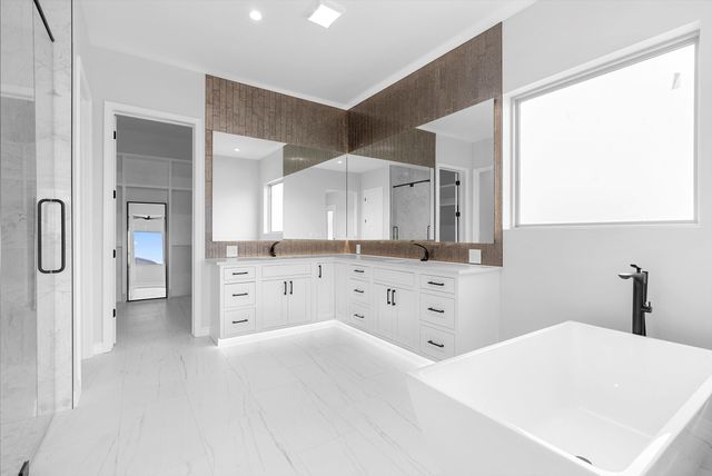 512 2nd Street NE, Rio Rancho, NM 87124