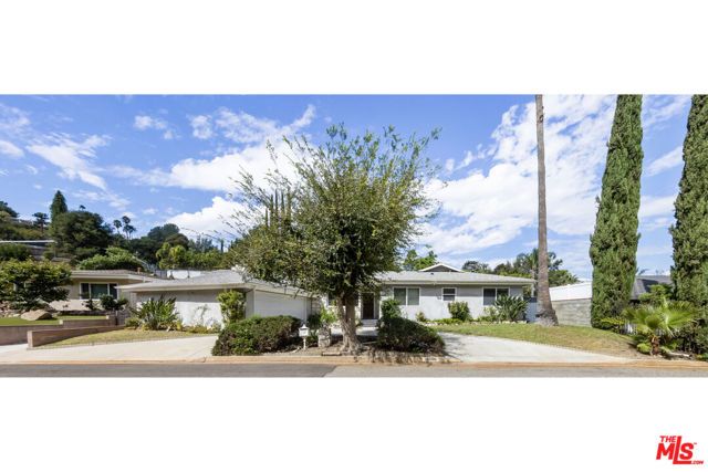 15508 Royal Ridge Road, Sherman Oaks, CA 91403