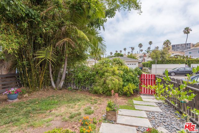 2417 Bryan Avenue, Venice (los Angeles), CA 90291