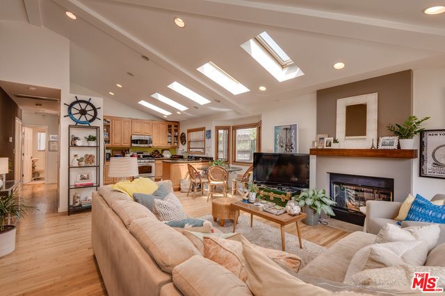 2417 Bryan Avenue, Venice (los Angeles), CA 90291
