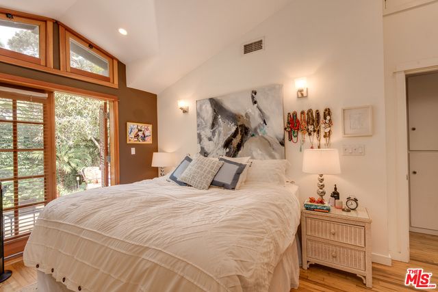 2417 Bryan Avenue, Venice (los Angeles), CA 90291