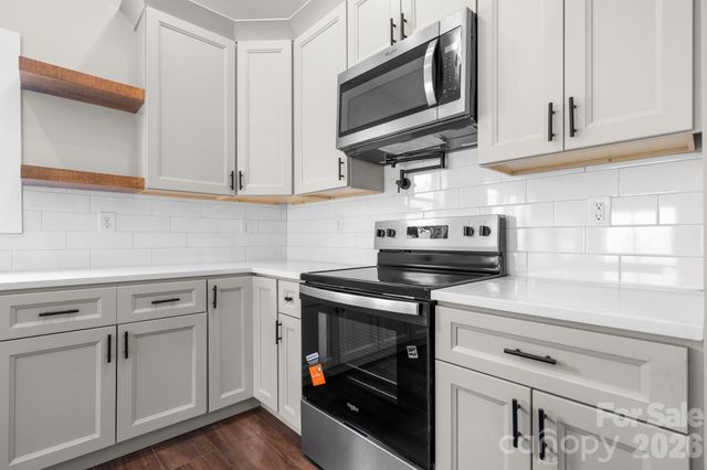 909 Overlook Drive SW, Lenoir, NC 28645