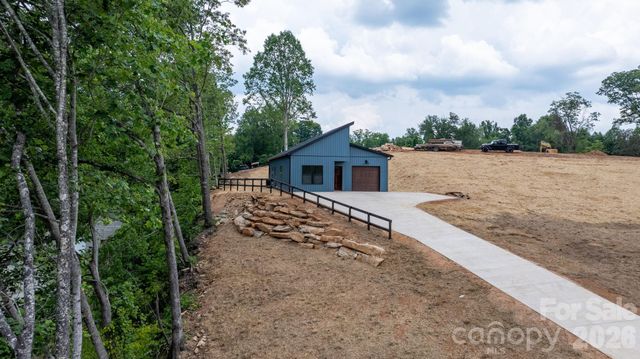 909 Overlook Drive SW, Lenoir, NC 28645