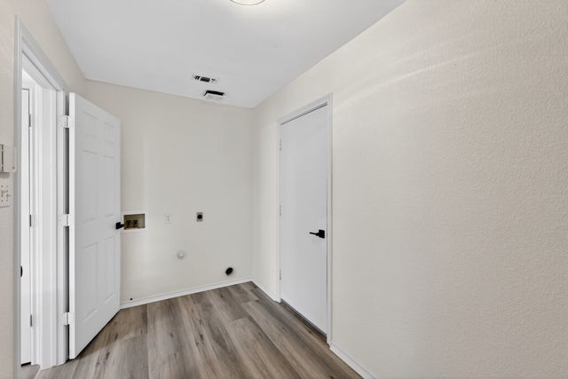 10804 Edgewater Drive, Benbrook, TX 76126