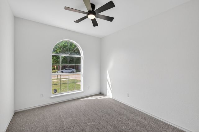 10804 Edgewater Drive, Benbrook, TX 76126